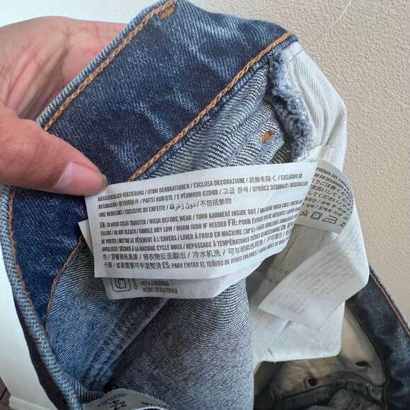 Abercrombie & Fitch the '90s Straight Leg Mid Rise Raw Hem Classic Jeans 27/4L - Picture 9 of 9